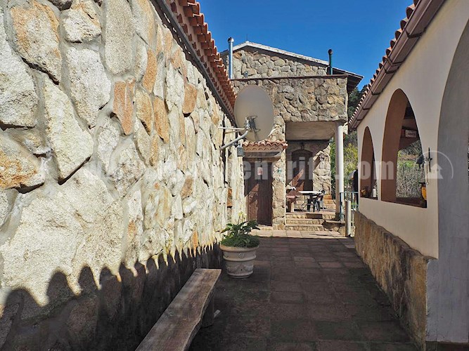 6 bed finca for sale in El Sauzal