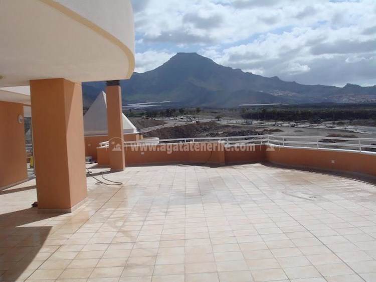 4 bed apartment for sale in Tenerife South