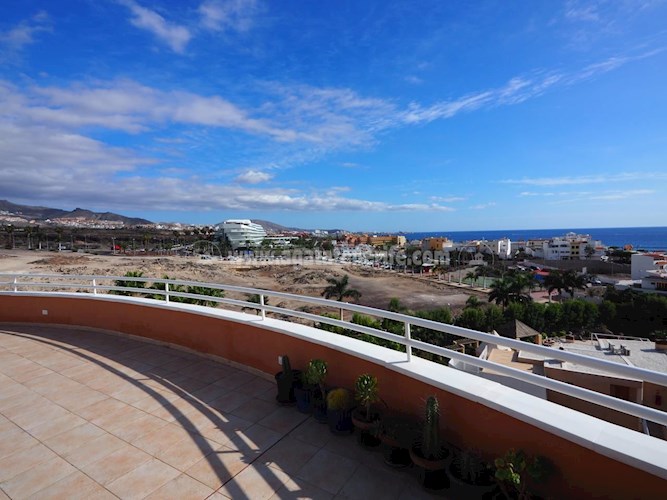 4 bed apartment for sale in Tenerife South