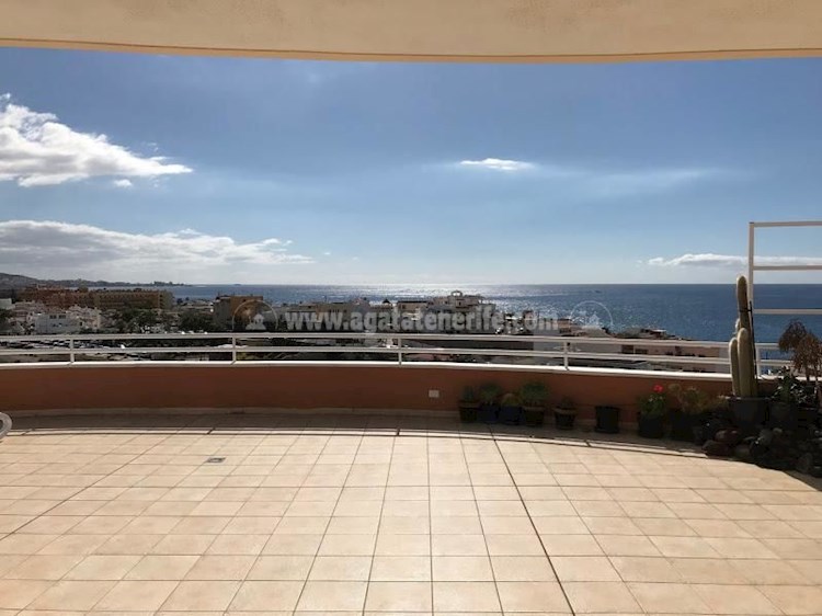 4 bed apartment for sale in Tenerife South