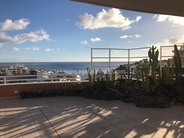 4 bed apartment for sale in Tenerife South