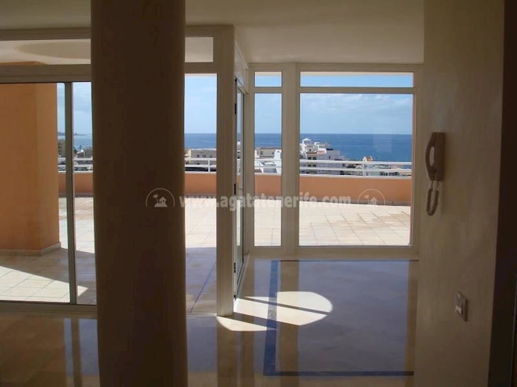 4 bed apartment for sale in Tenerife South