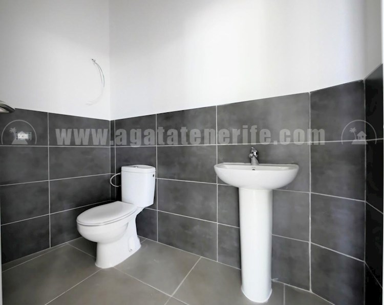 Empty Local for sale in El Botanico, Puerto de La Cruz