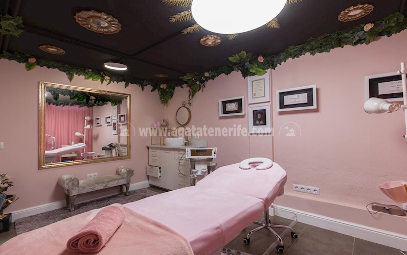 3 bed fully equipped local for sale in Los Realejos