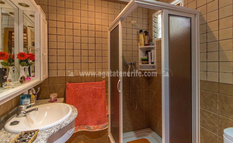 6 bed villa for sale in Icod de Los Vinos