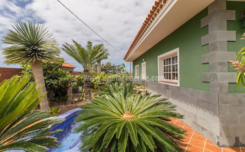 6 bed villa for sale in Icod de Los Vinos