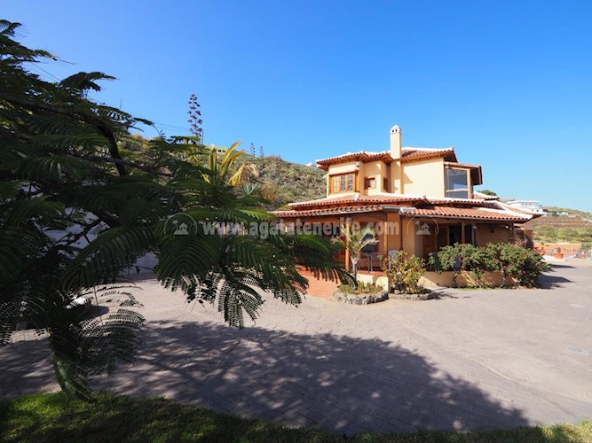 4 bed villa for sale in Barranco Hondo