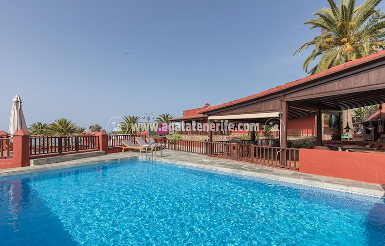 4 bed villa for sale in Icod de Los Vinos