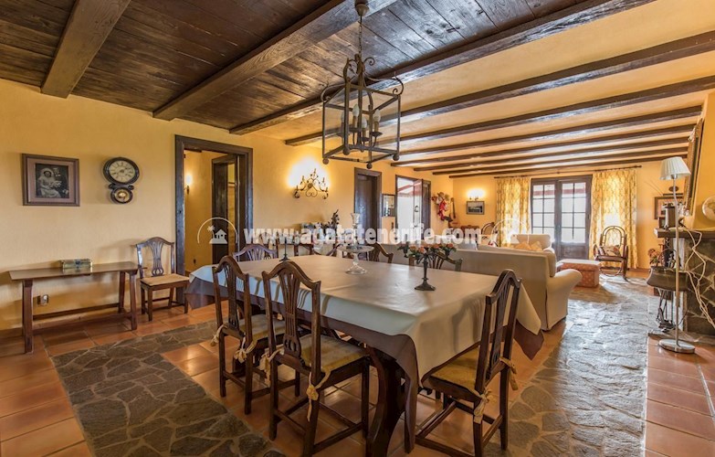 4 bed villa for sale in Icod de Los Vinos