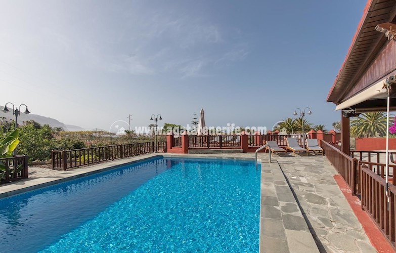 4 bed villa for sale in Icod de Los Vinos