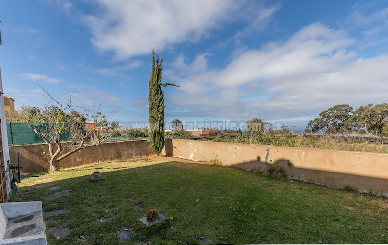 4 bed villa for sale in Tacoronte