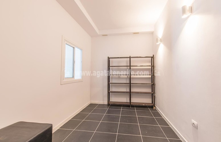 6 bed apartment for sale in Puerto de La Cruz