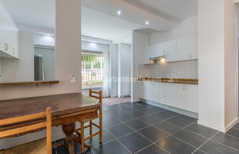 6 bed apartment for sale in Puerto de La Cruz