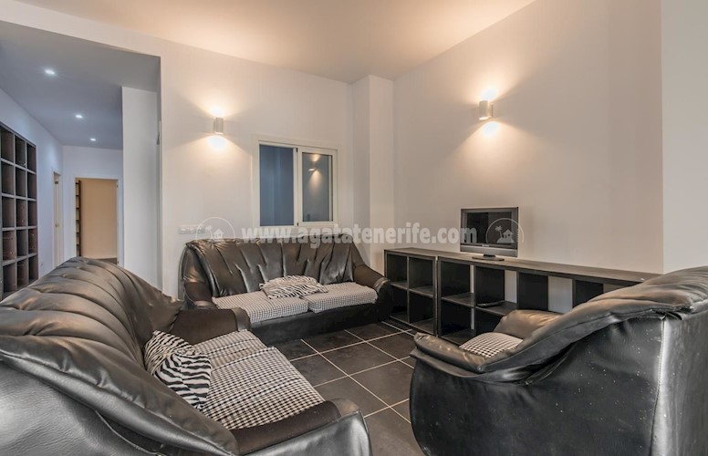 6 bed apartment for sale in Puerto de La Cruz