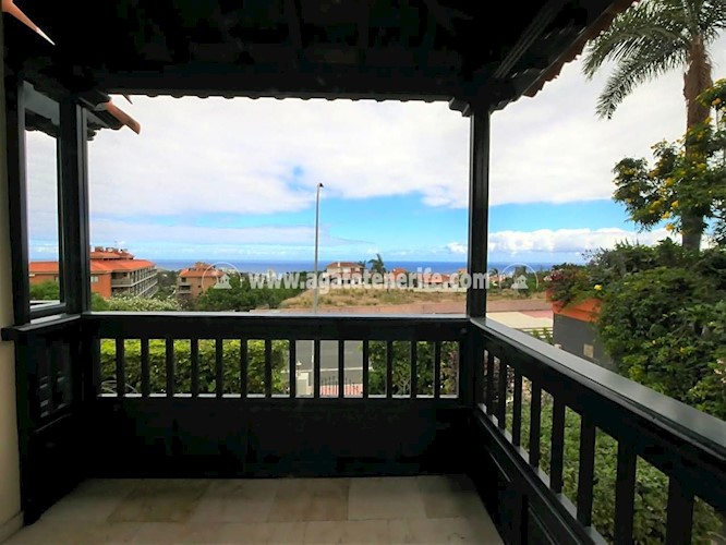 4 bed villa for sale in Puerto de La Cruz