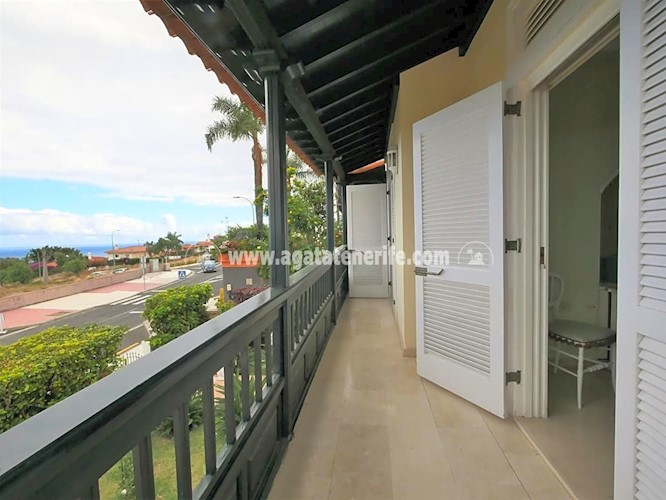 4 bed villa for sale in Puerto de La Cruz