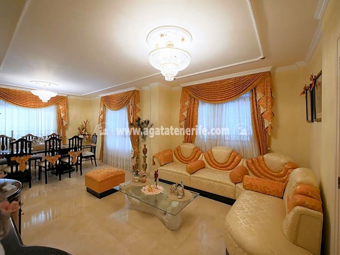 4 bed villa for sale in Puerto de La Cruz