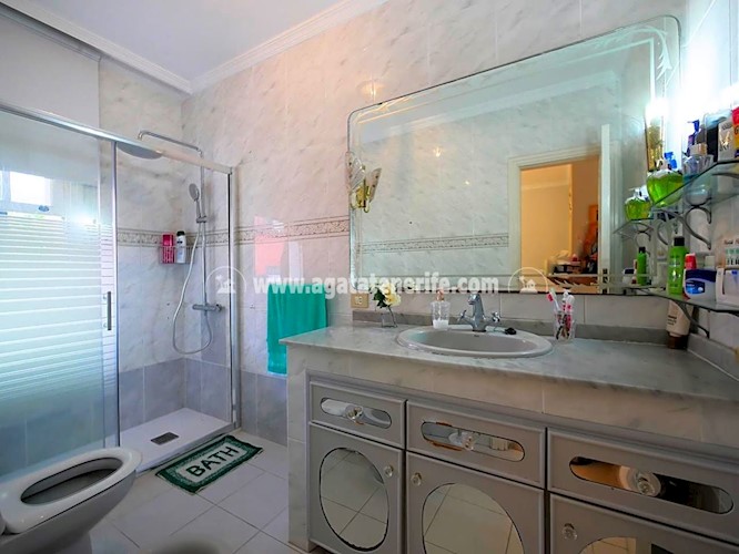 4 bed villa for sale in Puerto de La Cruz