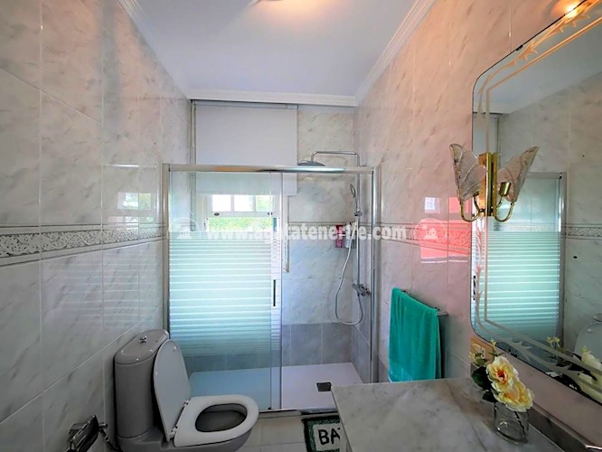 4 bed villa for sale in Puerto de La Cruz