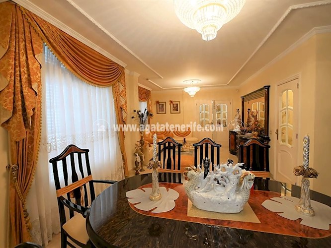 4 bed villa for sale in Puerto de La Cruz