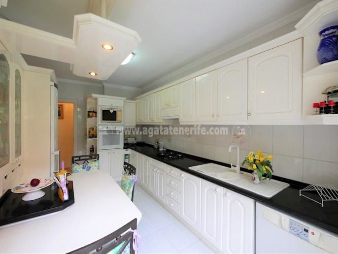 4 bed villa for long term rent in Puerto de La Cruz