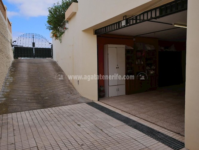4 bed villa for long term rent in Puerto de La Cruz