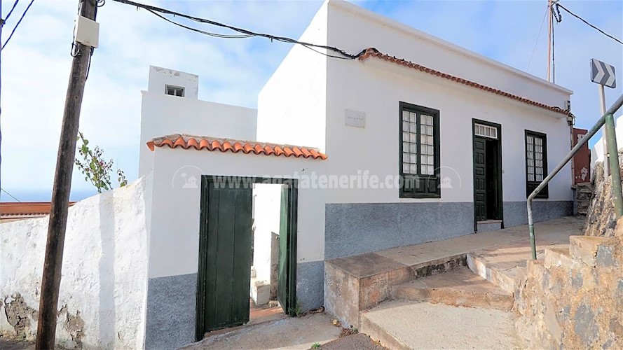 4 bed villa for sale in Garachico