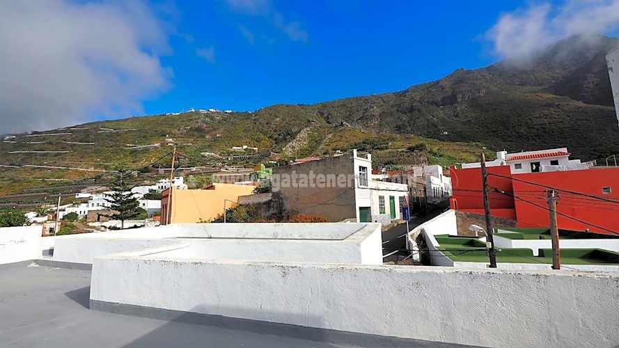 4 bed villa for sale in Garachico