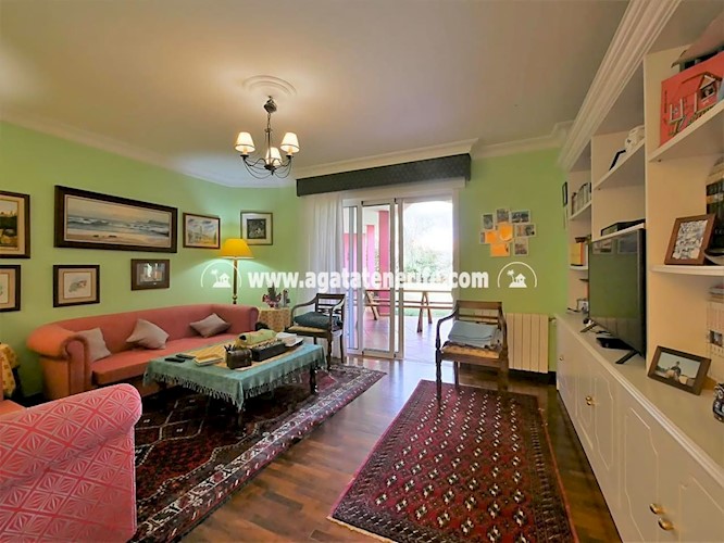 6 bed villa for sale in Puerto de La Cruz