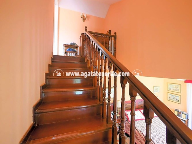 6 bed villa for sale in Puerto de La Cruz