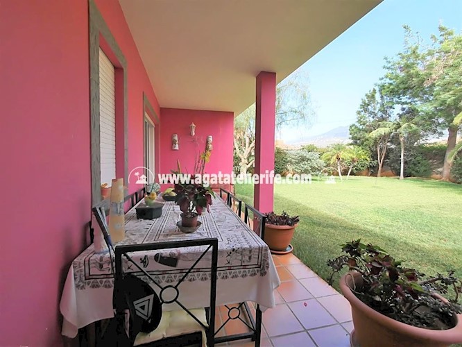 6 bed villa for sale in Puerto de La Cruz