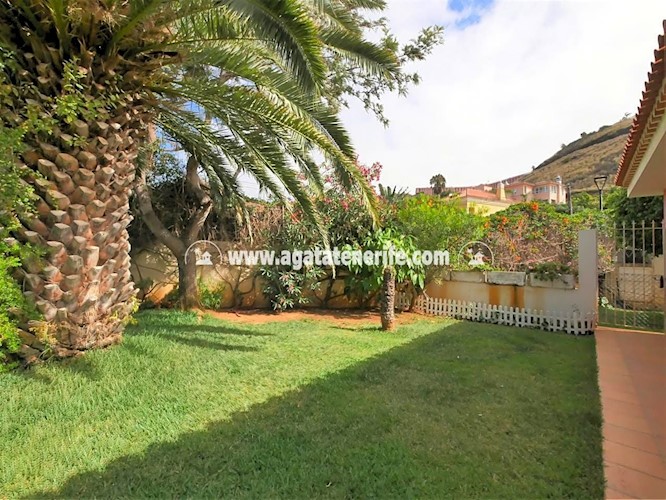 6 bed villa for sale in Puerto de La Cruz