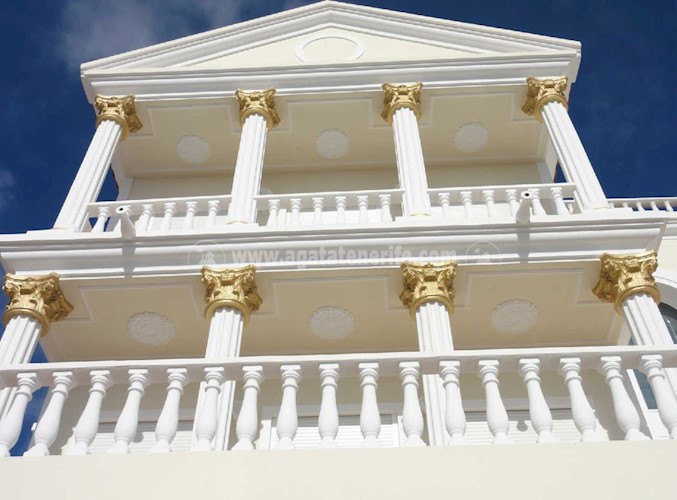 6 bed villa for sale in Costa Adeje