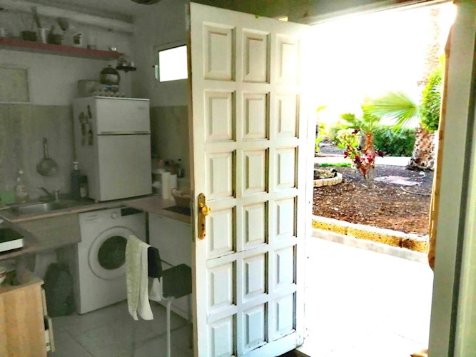 1 bed fully equipped local for sale in Chayofa