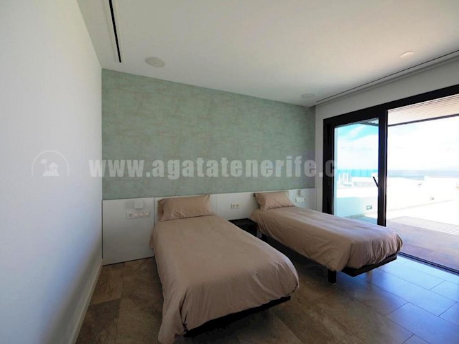 6 bed villa for sale in Costa Adeje