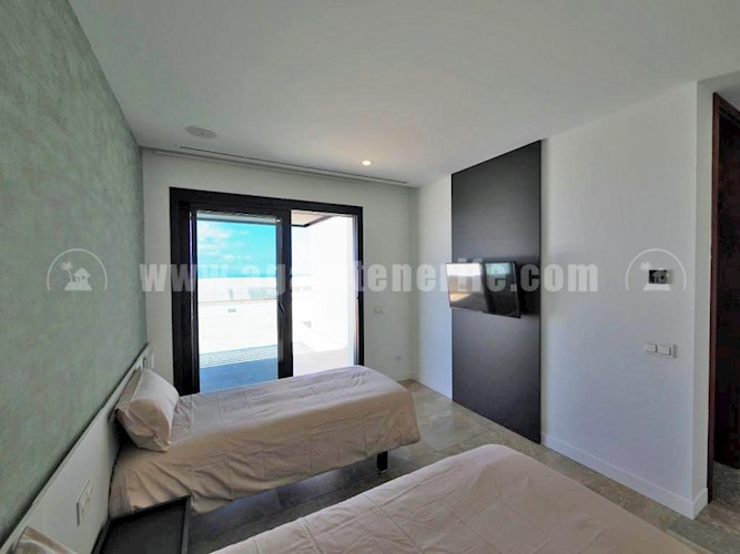 6 bed villa for sale in Costa Adeje