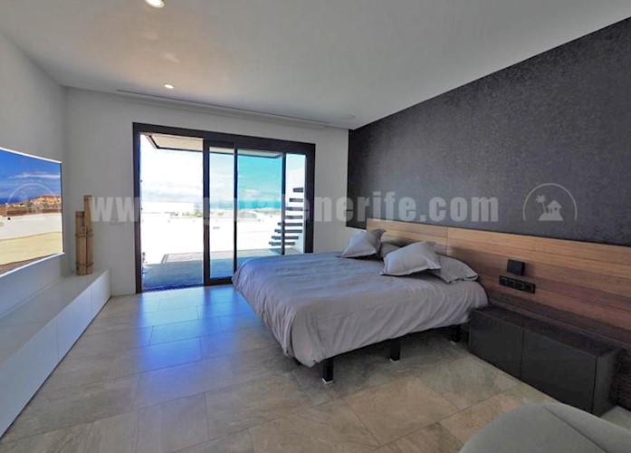 6 bed villa for sale in Costa Adeje