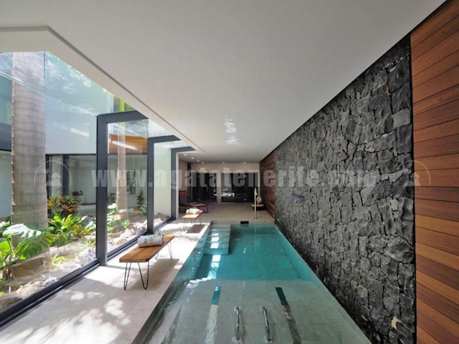 6 bed villa for sale in Costa Adeje