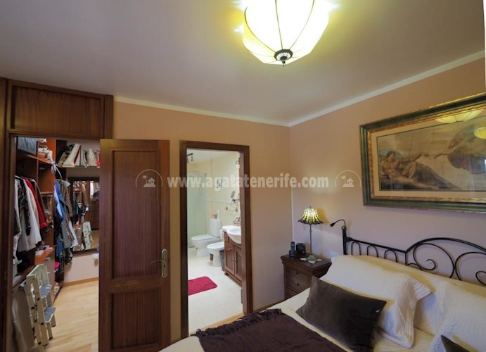 3 bed villa for sale in La Laguna