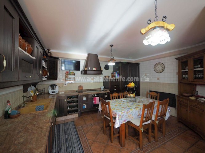 3 bed villa for sale in La Laguna