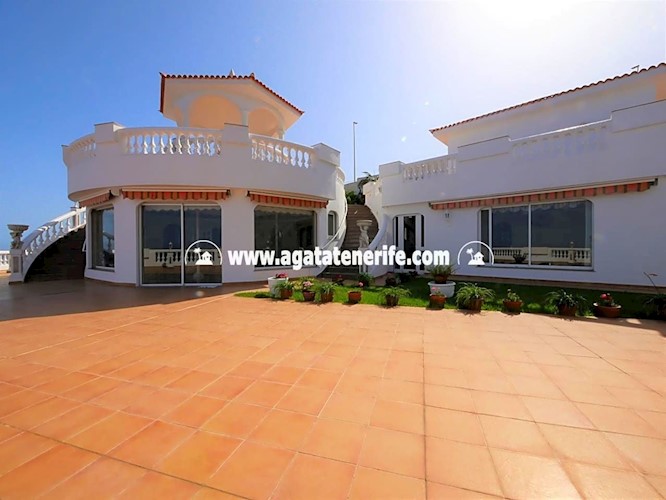 3 bed villa for sale in Los Realejos