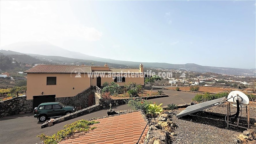 3 bed villa for sale in La Guancha