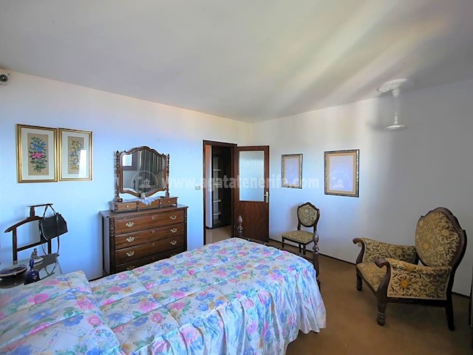 4 bed villa for sale in La Victoria