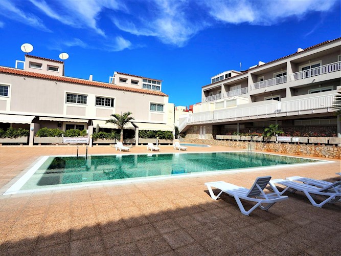 2 bed apartment for long term rent in Callao Salvaje