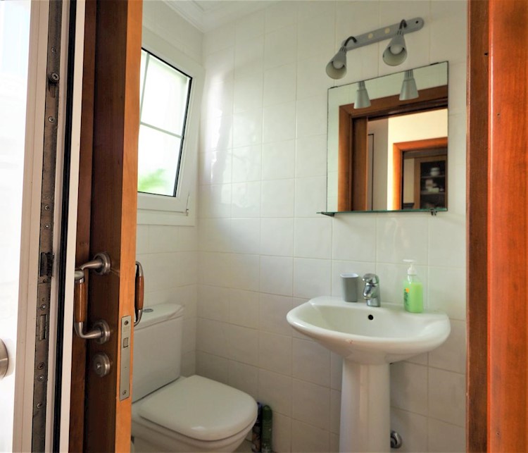 2 bed apartment for long term rent in Callao Salvaje