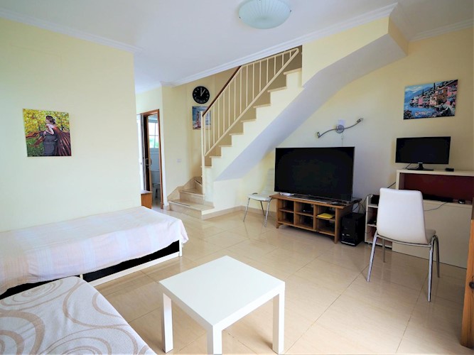 2 bed apartment for long term rent in Callao Salvaje