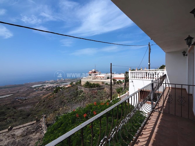 4 bed villa for sale in Las Moraditas