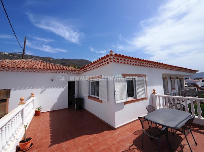 4 bed villa for sale in Las Moraditas