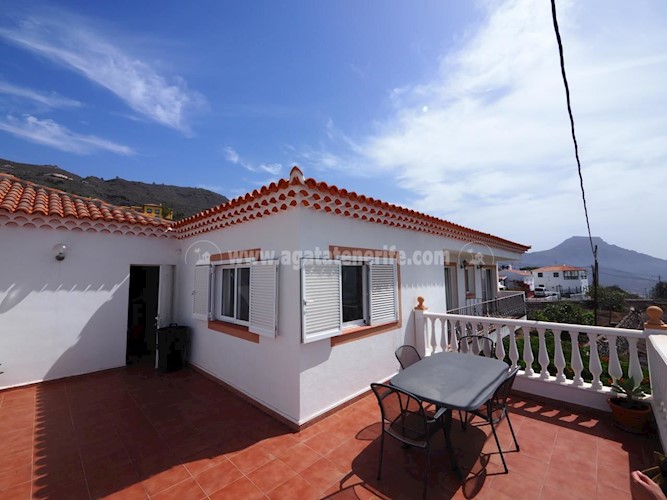 4 bed villa for sale in Las Moraditas