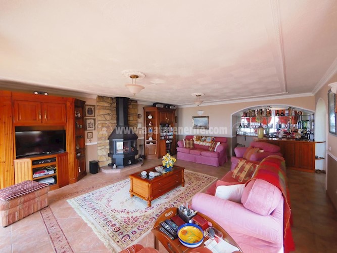 4 bed villa for sale in Las Moraditas